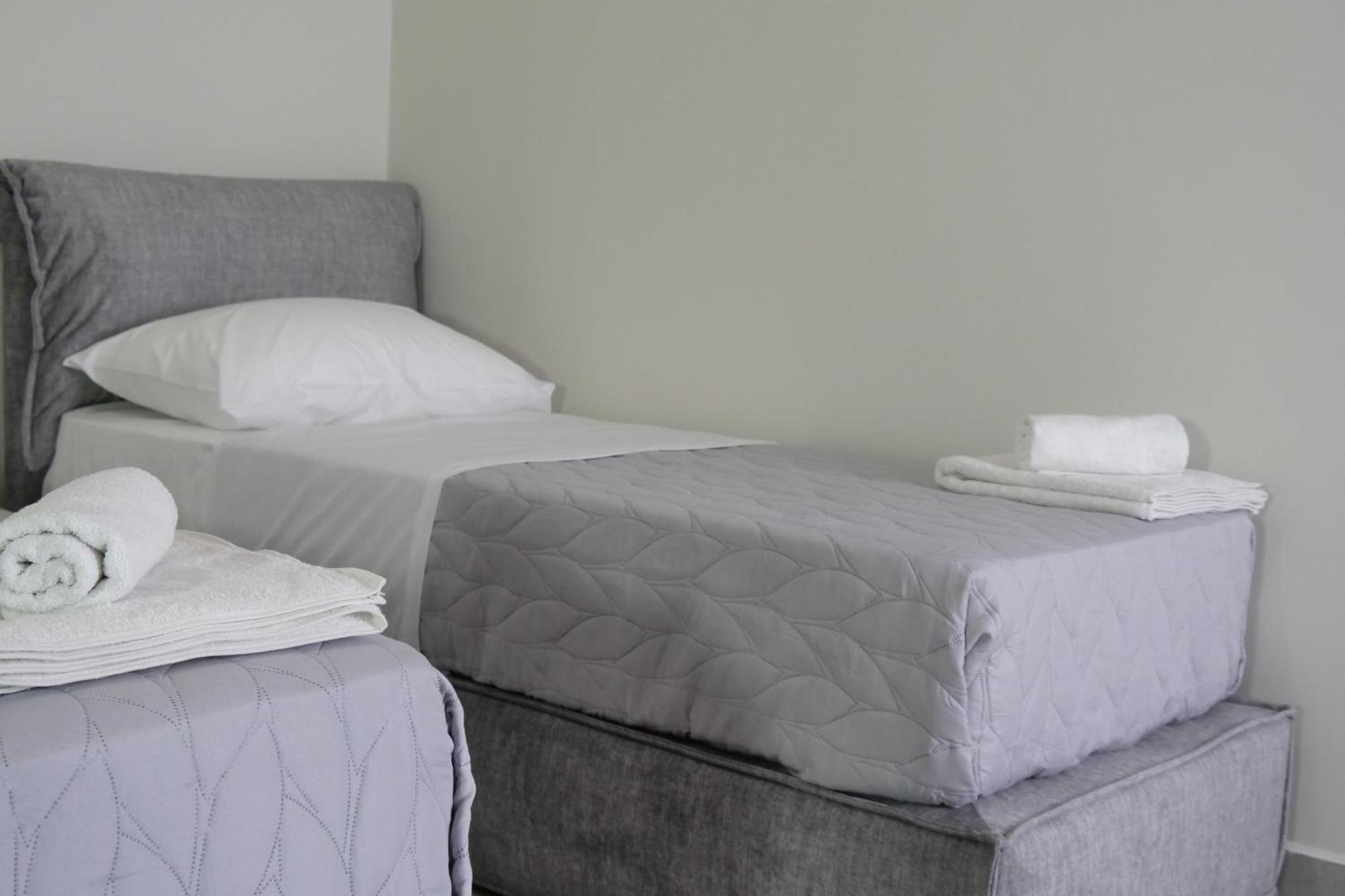 Stay-Five Rooms & Apartments Shkodër Extérieur photo