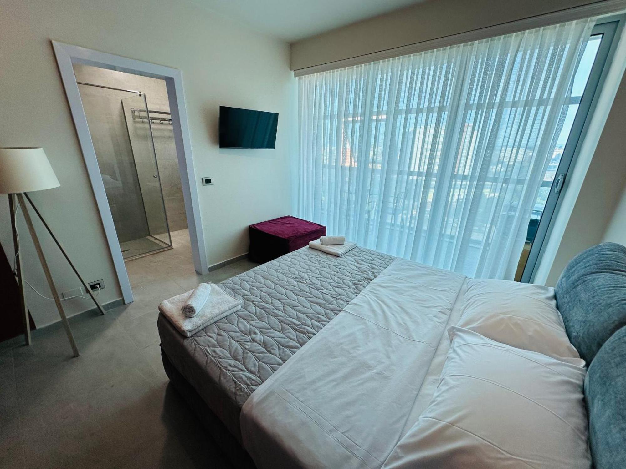 Stay-Five Rooms & Apartments Shkodër Extérieur photo