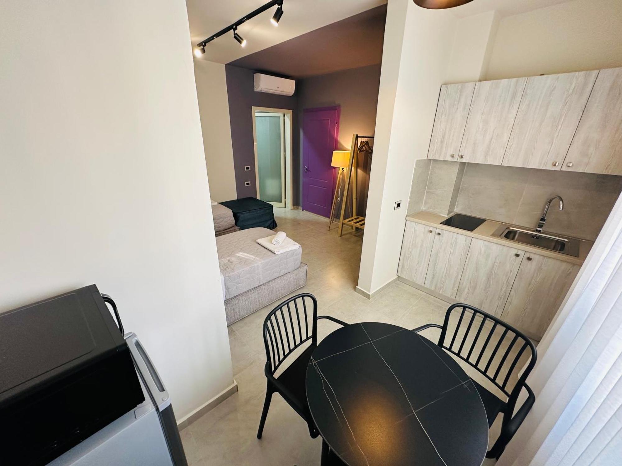 Stay-Five Rooms & Apartments Shkodër Extérieur photo