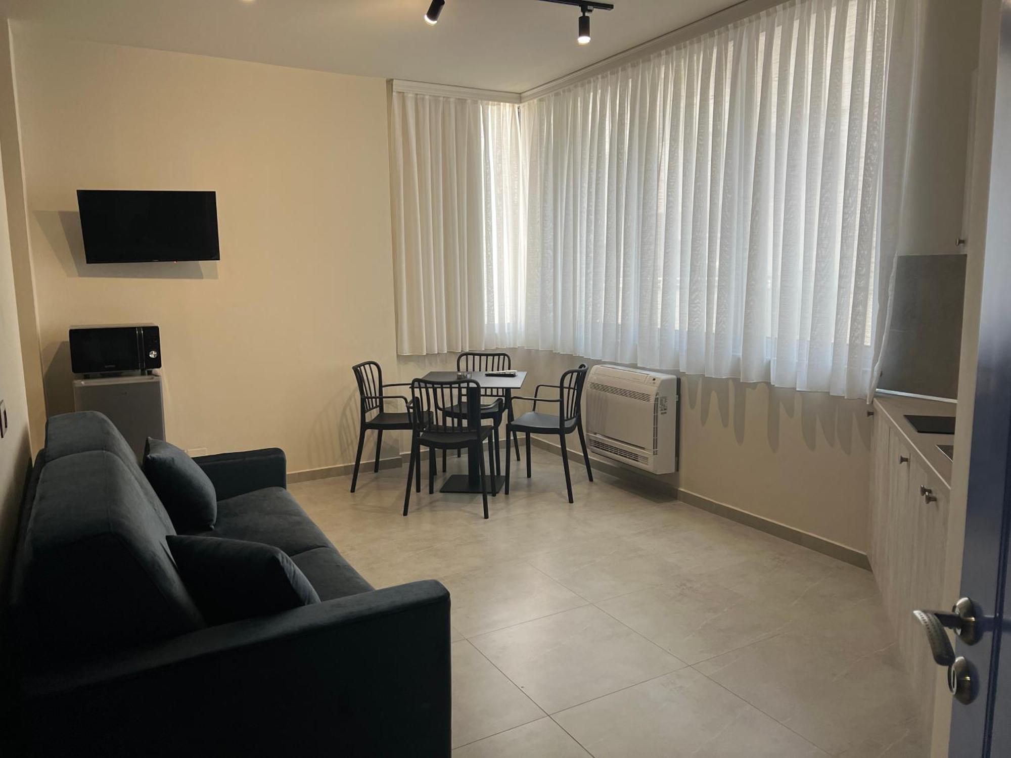 Stay-Five Rooms & Apartments Shkodër Extérieur photo