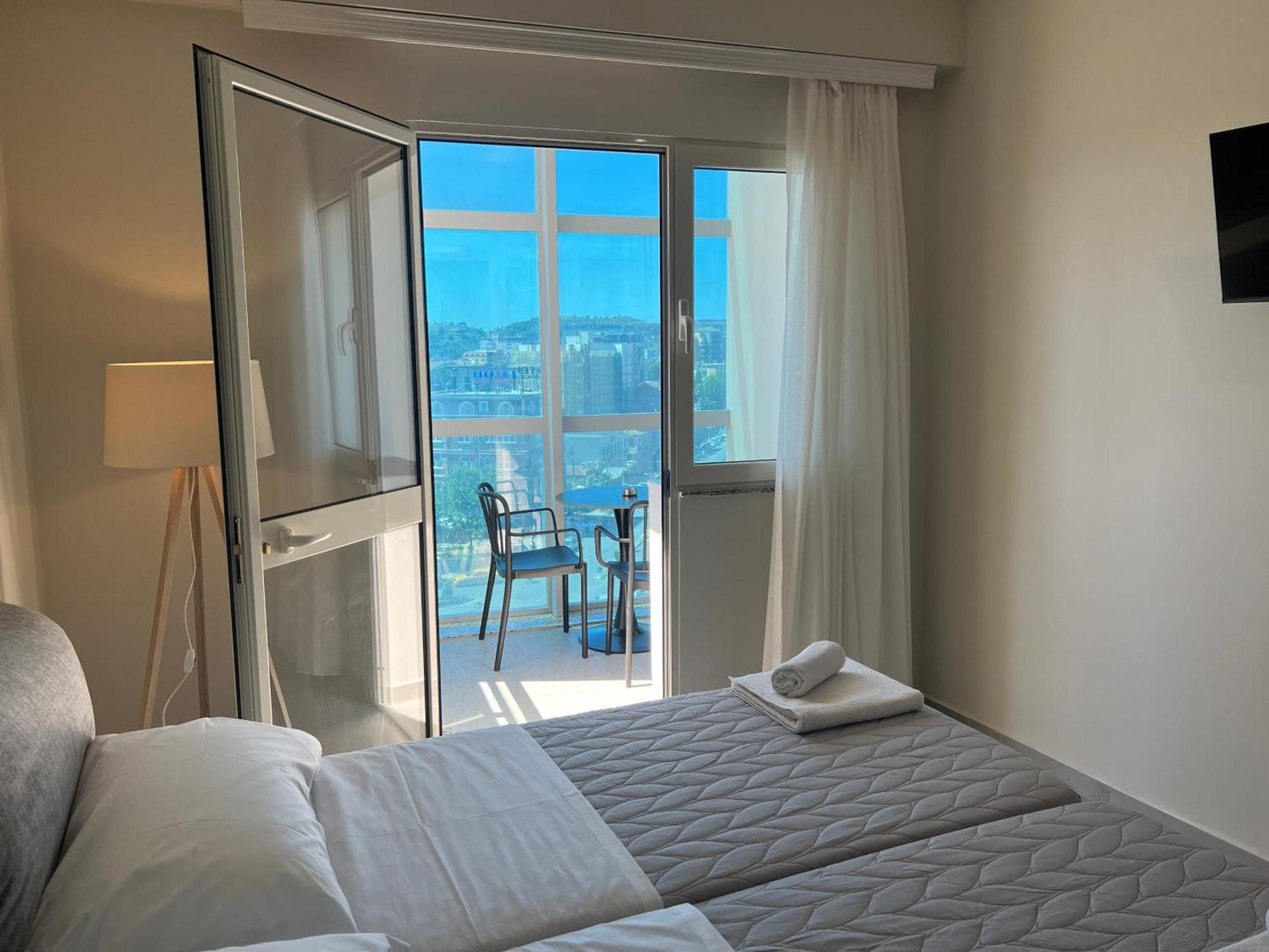 Stay-Five Rooms & Apartments Shkodër Extérieur photo